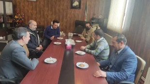 به مناسبت گرامیداشت میلاد مولای متقیان حضرت امام علی (ع)
 تجلیل و تقدیردکتر مهدی صبوری ریاست آموزشکده ابهر از همکاران آقا 
با حضور رئیس اداره کل حراست و نماینده دفتر نظارت و ارزیابی دانشگاه ملی مهارت واحد استان زنجان 
 2