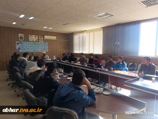 برگزاری نشست بصیرتی به مناسبت گرامیداشت هفته بسیج در آموزشکده پسران ابهر 2