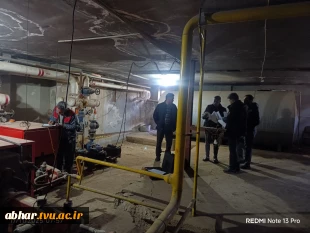 در راستای اجرای طرح بهینه سازی مصرف انرژی در سیستم تأسیسات گرمایشی آموزشکده پسران ابهر صورت گرفت
بازدید نمایندگان اداره گاز استان زنجان و شهر ابهر به همراه نماینده اداره نوسازی و پیمانکاران مربوطه از تأسیسات حرارتی آموزشکده 2