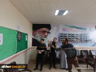 برگزاری مسابقه پرتاب دارت کارکنان به مناسبت ایام ا... دهه مبارکه فجـــــر در آموزشکده پســران ابهر 2