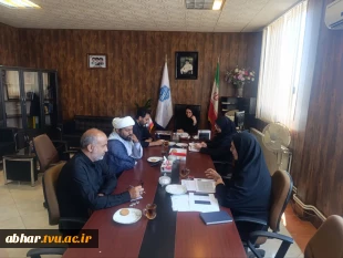 جلسه شورای فرهنگی آموزشکده ملی مهارت ابهر به ریاست خانم ناصریان، سرپرست آموزشکده و اعضای شورای فرهنگی در محل اتاق ریاست برگزار شد. 2