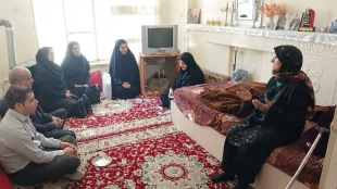 دیدار رئیس آموزشکده ملی مهارت ابهر با خانواده شهید نادری و مهری به مناسبت هفته دفاع مقـدس 4